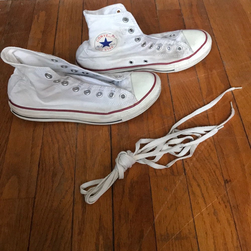 converse size 6.5 men’s 8.5 women’s
